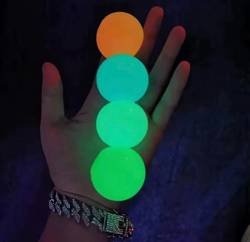 GlowBallz - LED Light-Up Bouncing Balls